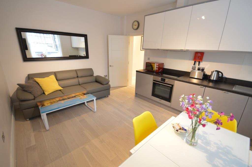St Anne'S Court By Indigo Flats Apartment Лондон Екстериор снимка