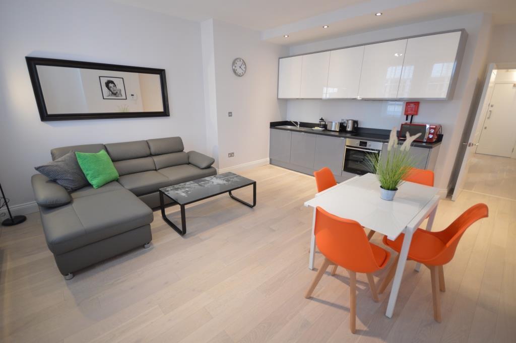 St Anne'S Court By Indigo Flats Apartment Лондон Екстериор снимка