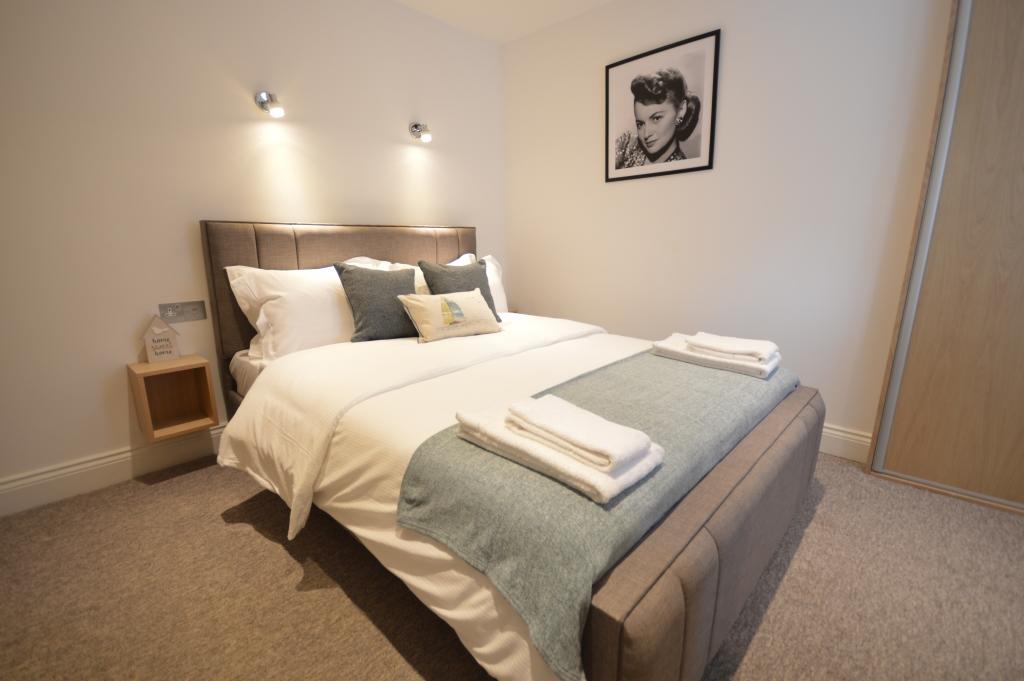 St Anne'S Court By Indigo Flats Apartment Лондон Екстериор снимка