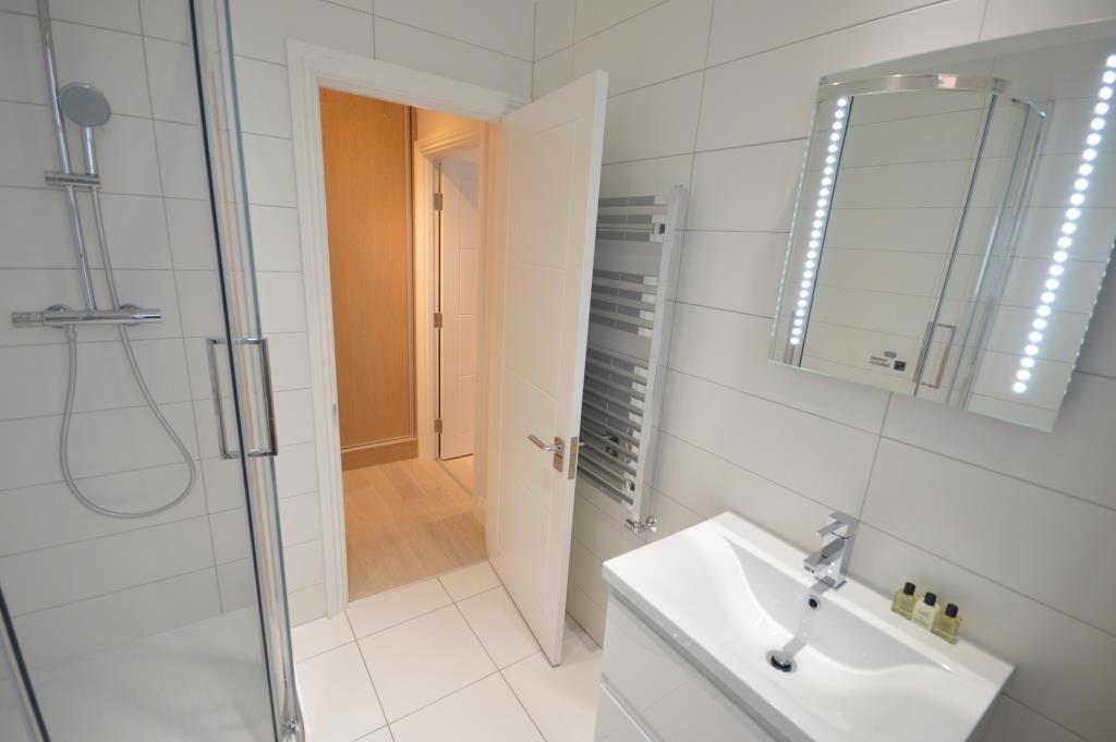 St Anne'S Court By Indigo Flats Apartment Лондон Екстериор снимка