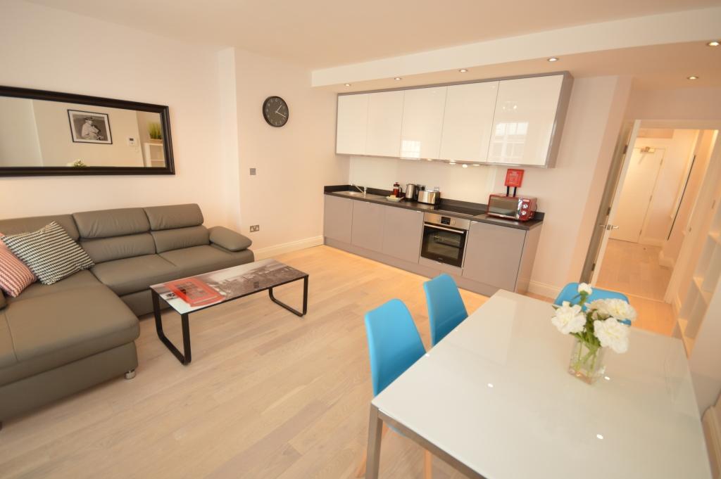 St Anne'S Court By Indigo Flats Apartment Лондон Екстериор снимка